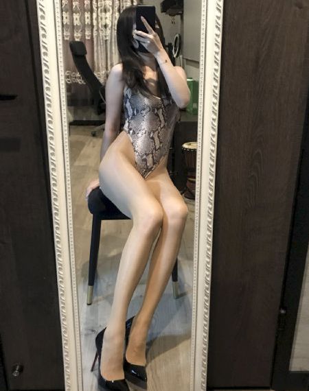 漂亮的保姆5完整版_在线视频免费观看